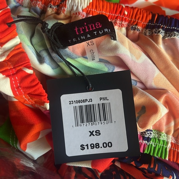 Trina Turk merci off the shoulder ruffle jumpsuit XS NWT - Picture 3 of 4